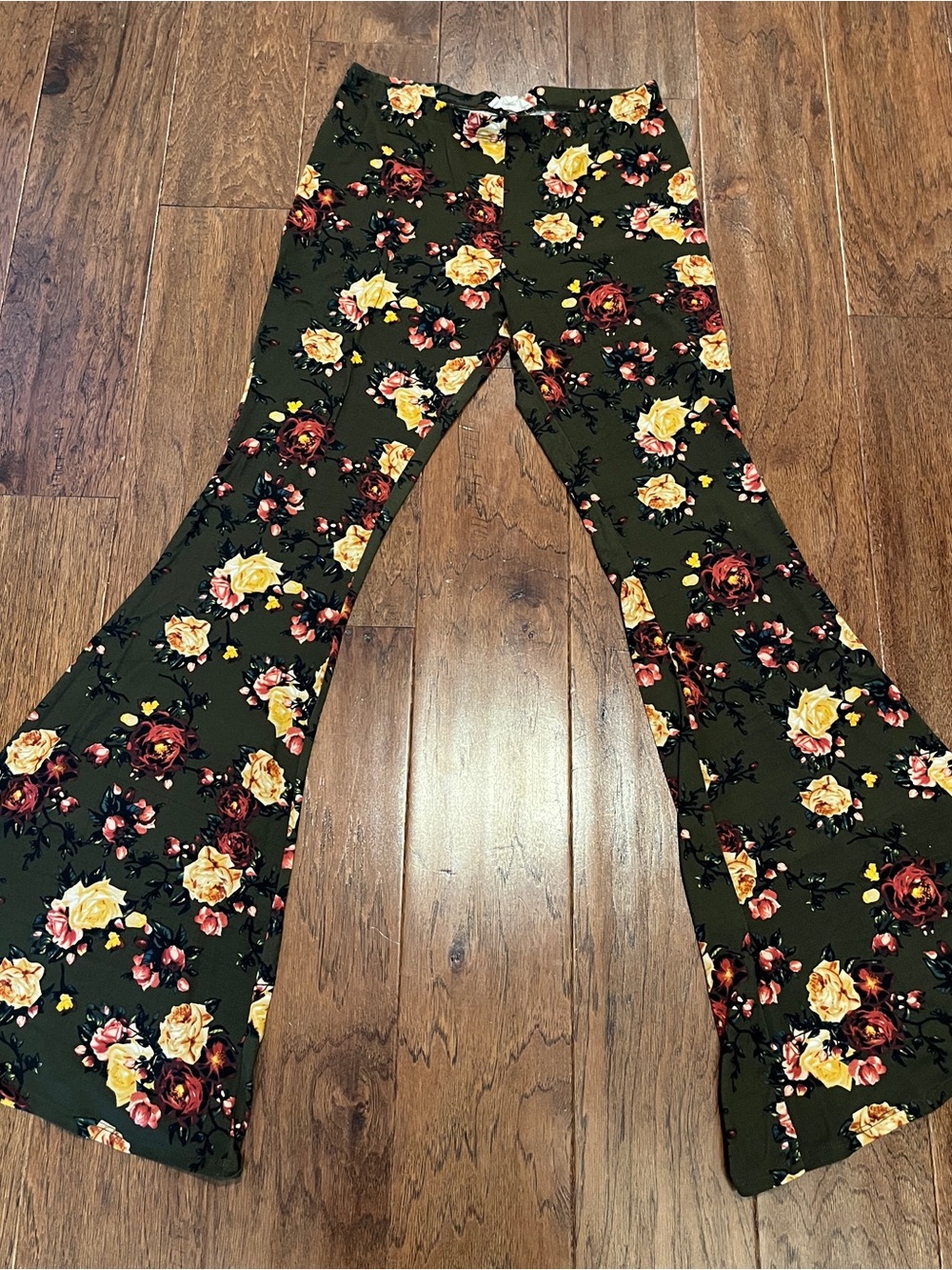 Floral Green Flare Leggings Size M